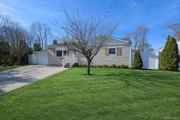 $3,500 | 56 Applegate Drive, Central Islip, NY 11722