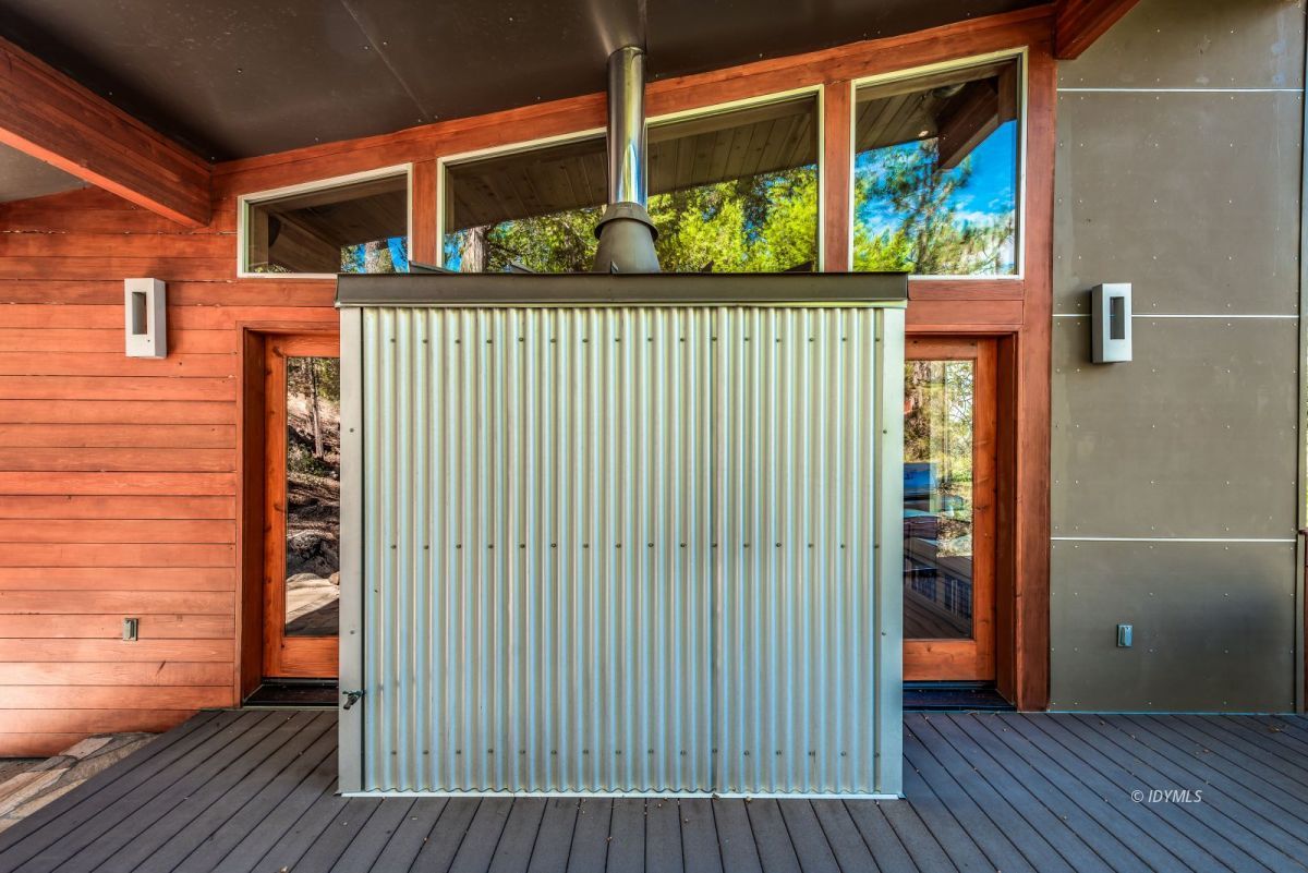 52522 Double View Drive Idyllwild, CA 92549 - Photo 18 of 72 a view of a balcony with wooden floor