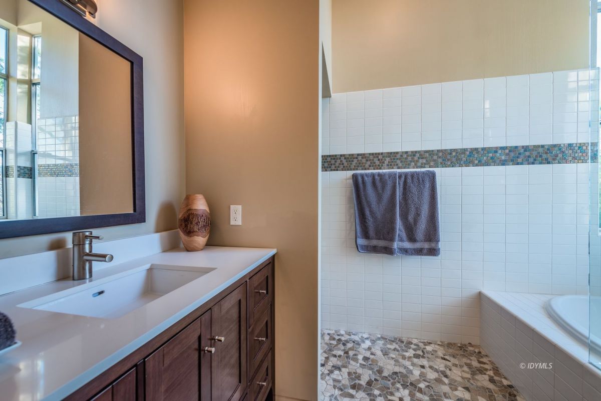 52522 Double View Drive Idyllwild, CA 92549 - Photo 50 of 72 a bathroom with a sink and a mirror