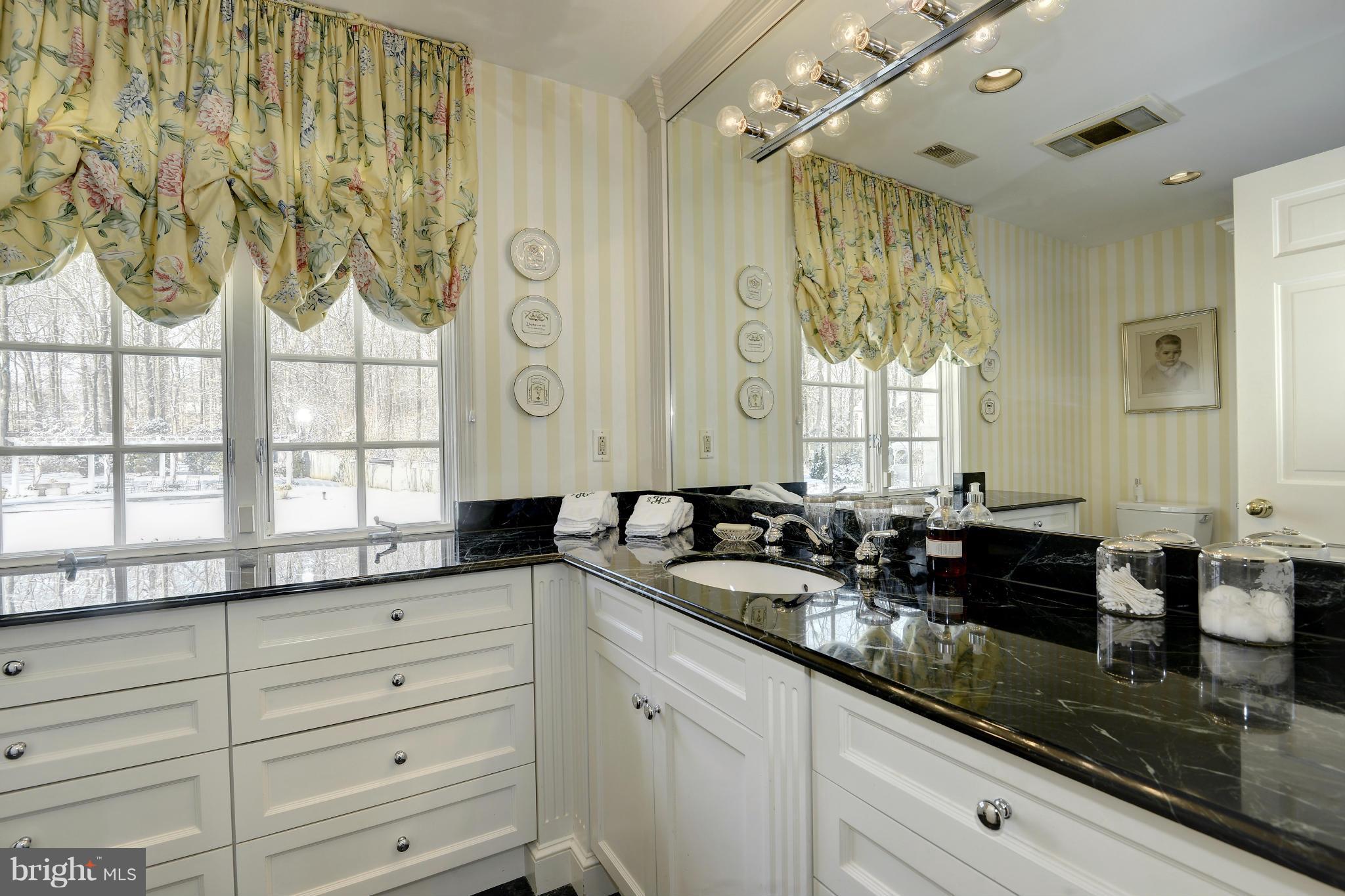 10116 Iron Gate Road Potomac, MD 20854 - Photo 23 of 30 Interior (General)