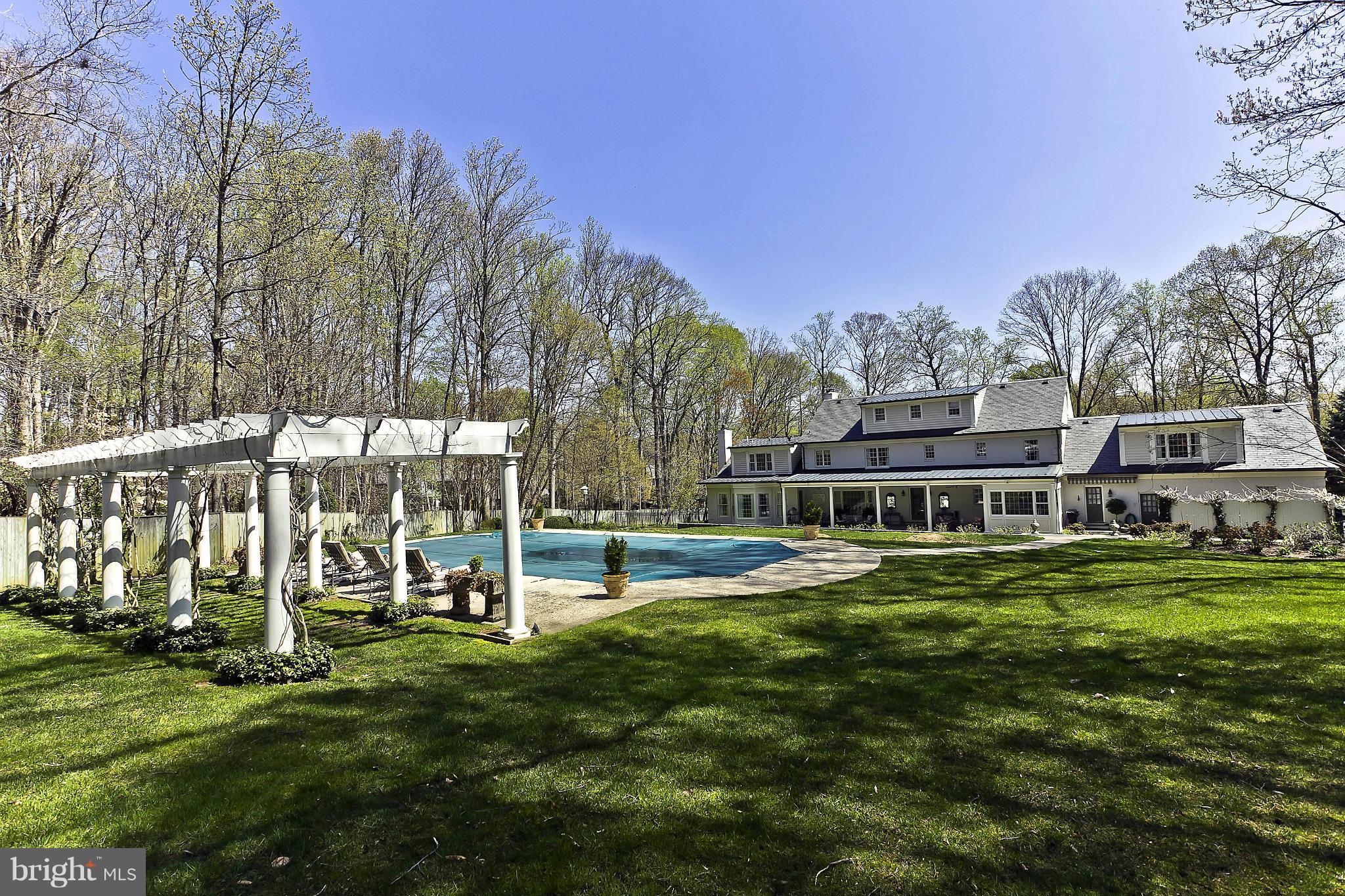 10116 Iron Gate Road Potomac, MD 20854 - Photo 5 of 30 Exterior (Front)