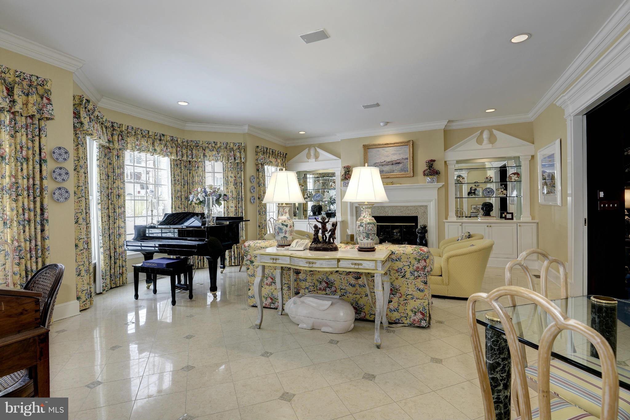 10116 Iron Gate Road Potomac, MD 20854 - Photo 10 of 30 Interior (General)