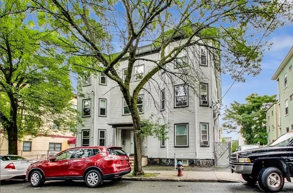 $3,260,000 | 109 Walnut Street, Somerville, MA 02145