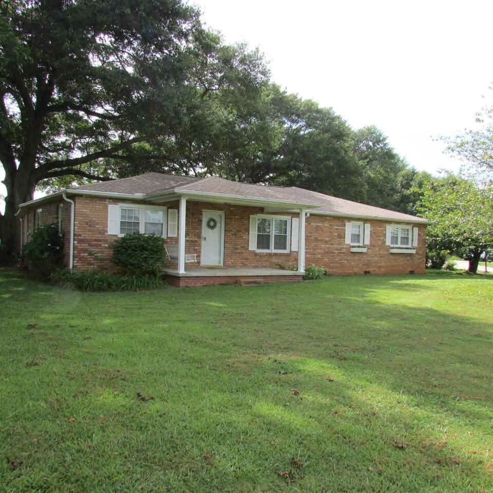 1325 Mt Hebron Road Hartwell, GA 30643 - Photo 1 of 1 Gallery Image 1