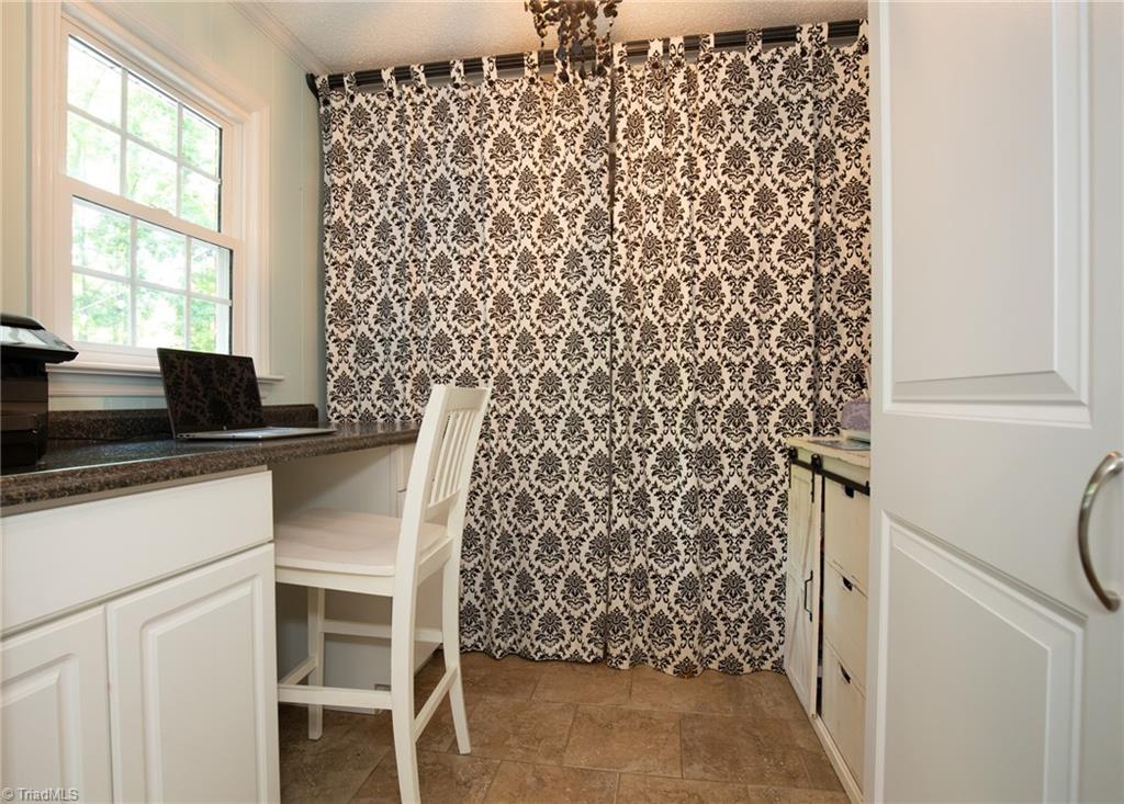 8308 Maloe Court Oak Ridge, NC 27310 - Photo 25 of 39 Office