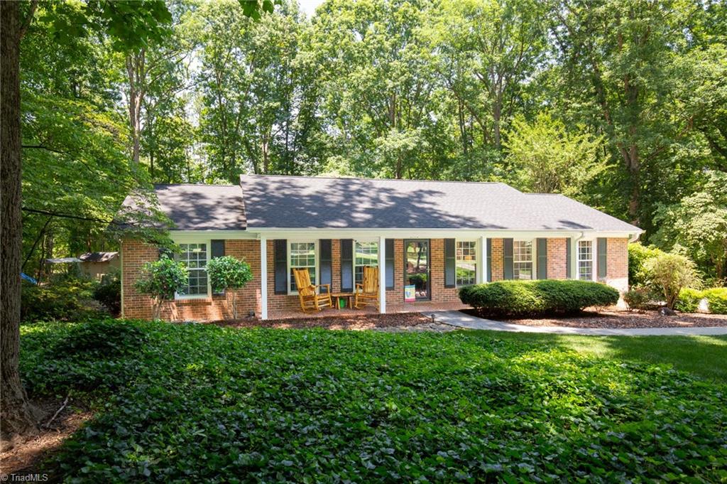 8308 Maloe Court Oak Ridge, NC 27310 - Photo 3 of 39