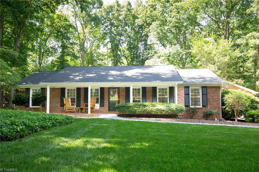 8308 Maloe Court Oak Ridge, NC 27310 - Photo 4 of 39