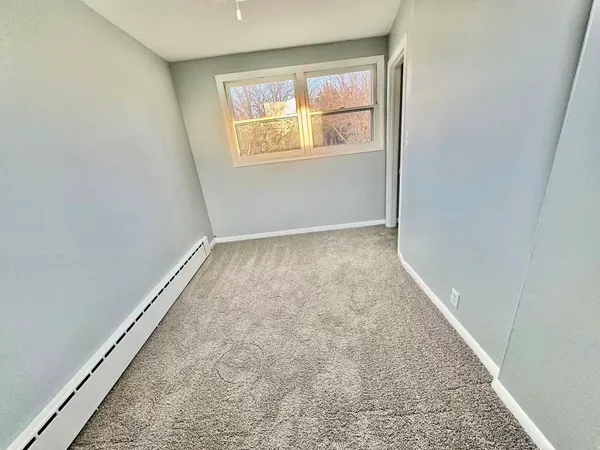 $3,400 | 519 North Park Street, Westmont, IL 60559