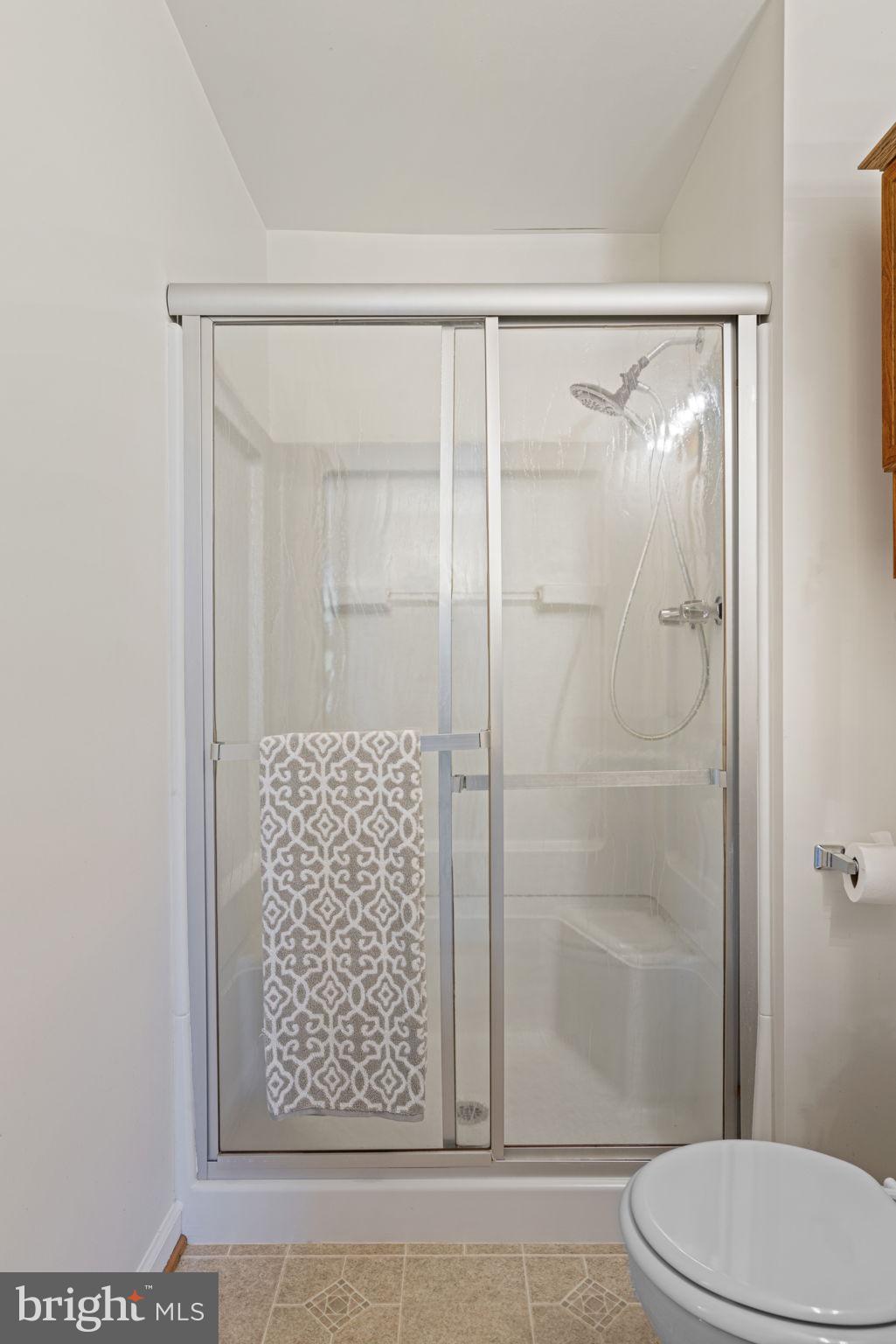 3019 Seminole Road Woodbridge, VA 22192 - Photo 23 of 39 Primary Bathroom
