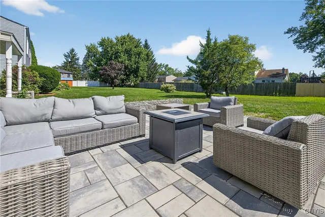 $2,850 | 8003 Bamm Hollow Road, Clay, NY 13041