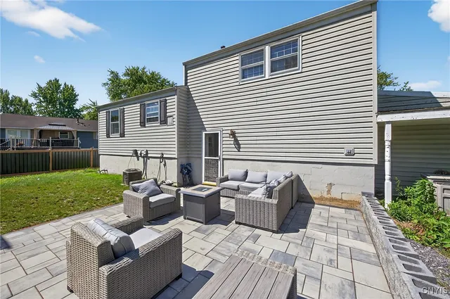 $2,850 | 8003 Bamm Hollow Road, Clay, NY 13041