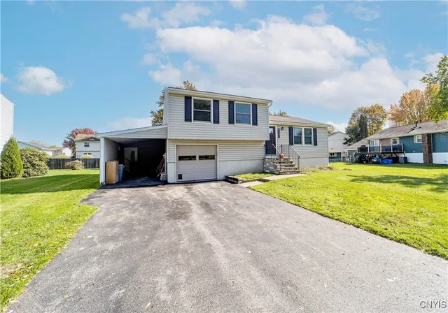 $2,850 | 8003 Bamm Hollow Road, Clay, NY 13041