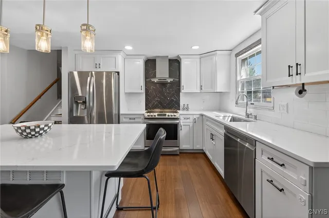 $2,850 | 8003 Bamm Hollow Road, Clay, NY 13041