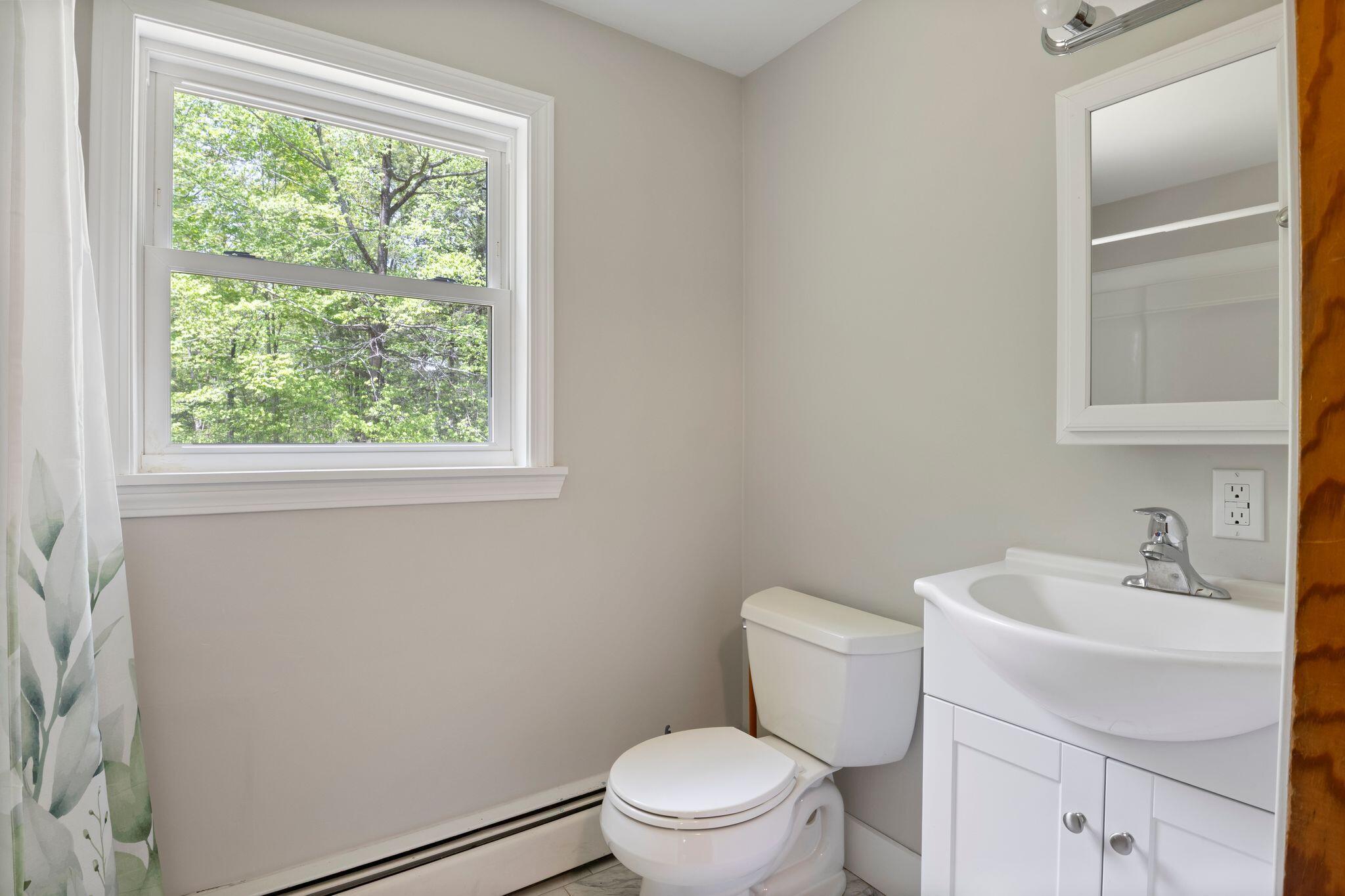 37 Pilgrim Road Standish, ME 04084 - Photo 15 of 25