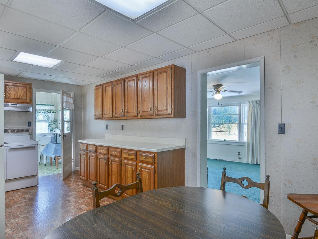 2397 Spivey Mountain Road Erwin, TN 37650 - Photo 18 of 36 Photo 18
