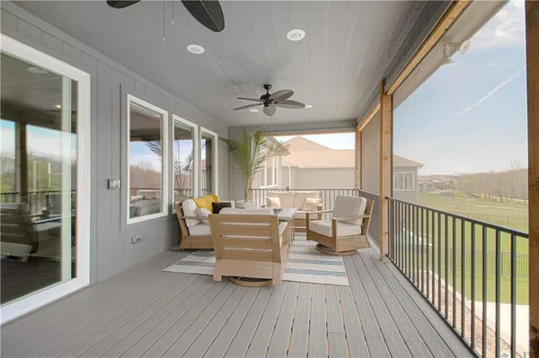 $950,000 | 2002 Foxtail Point, Kearney, MO 64060
