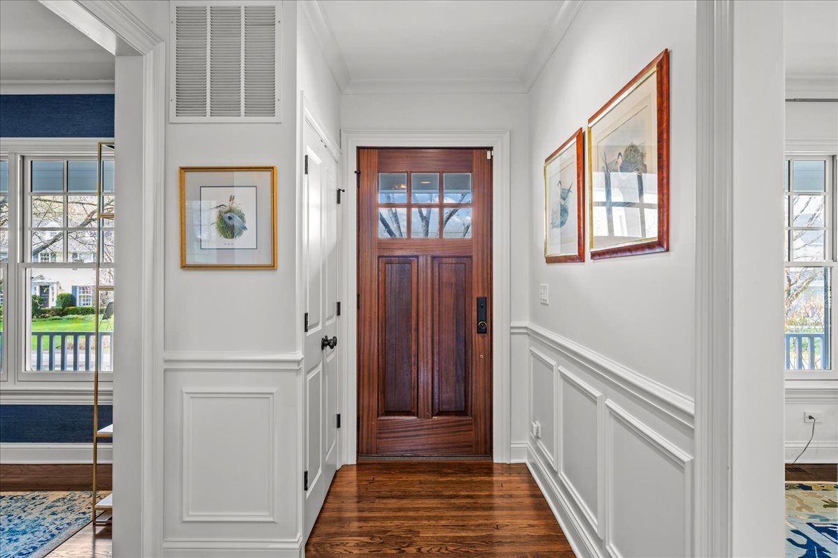 129 Ravine Forest Drive Lake Bluff, IL 60044 - Photo 4 of 50 a view of front door