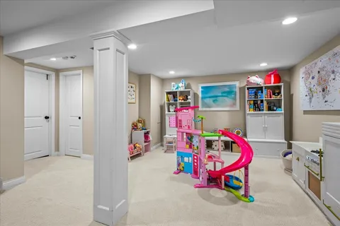$1,750,000 | 129 Ravine Forest Drive, Lake Bluff, IL 60044