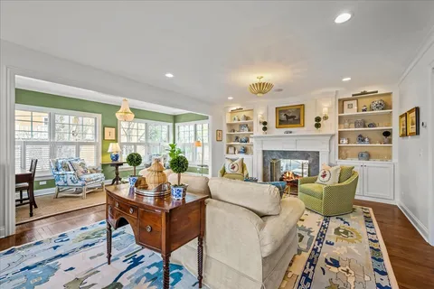 $1,750,000 | 129 Ravine Forest Drive, Lake Bluff, IL 60044