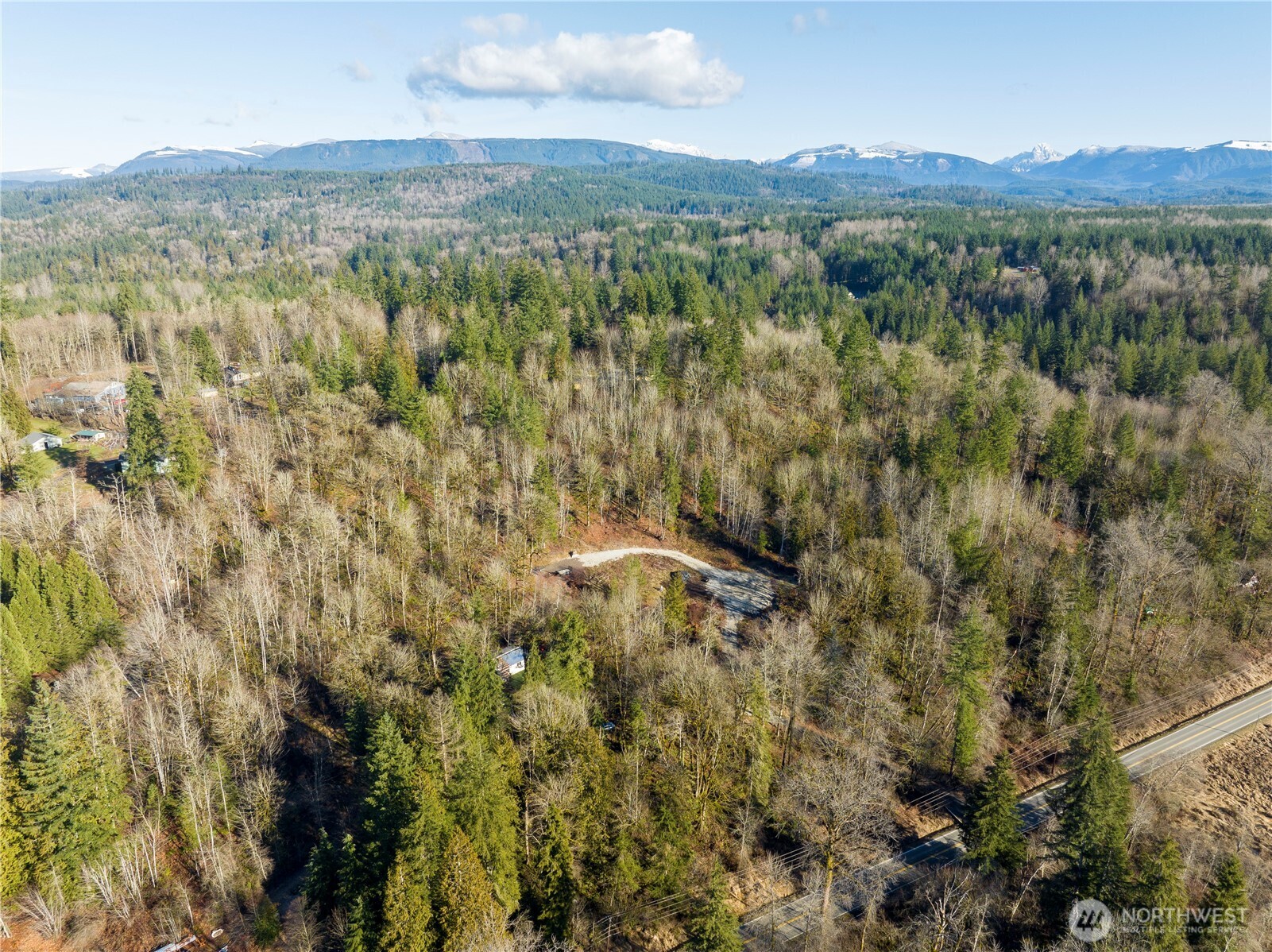 13620 Kelly Road Northeast Duvall, WA 98019 - Photo 12 of 28 a view of a lush green field