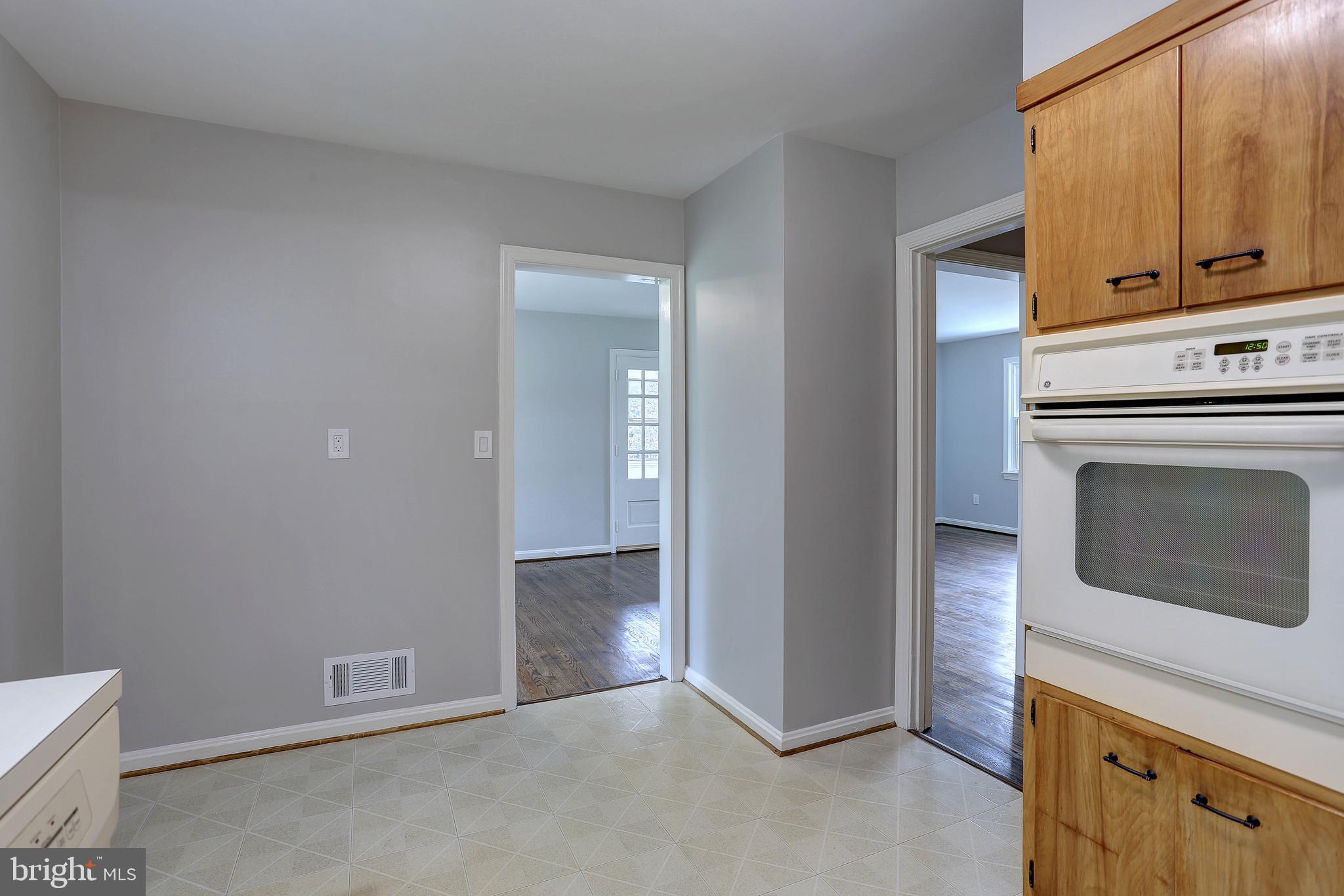 16200 Dorset Road Laurel, MD 20707 - Photo 10 of 37 Gallery Image 10