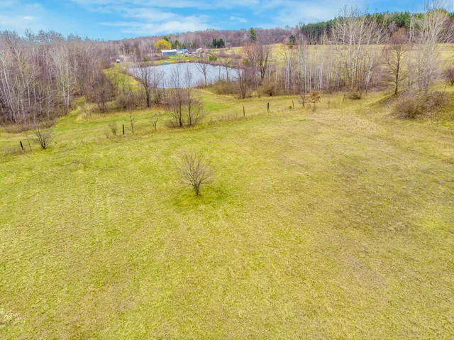 $39,900 | 8692 East Baseline Road, Mount Pleasant, MI 48858