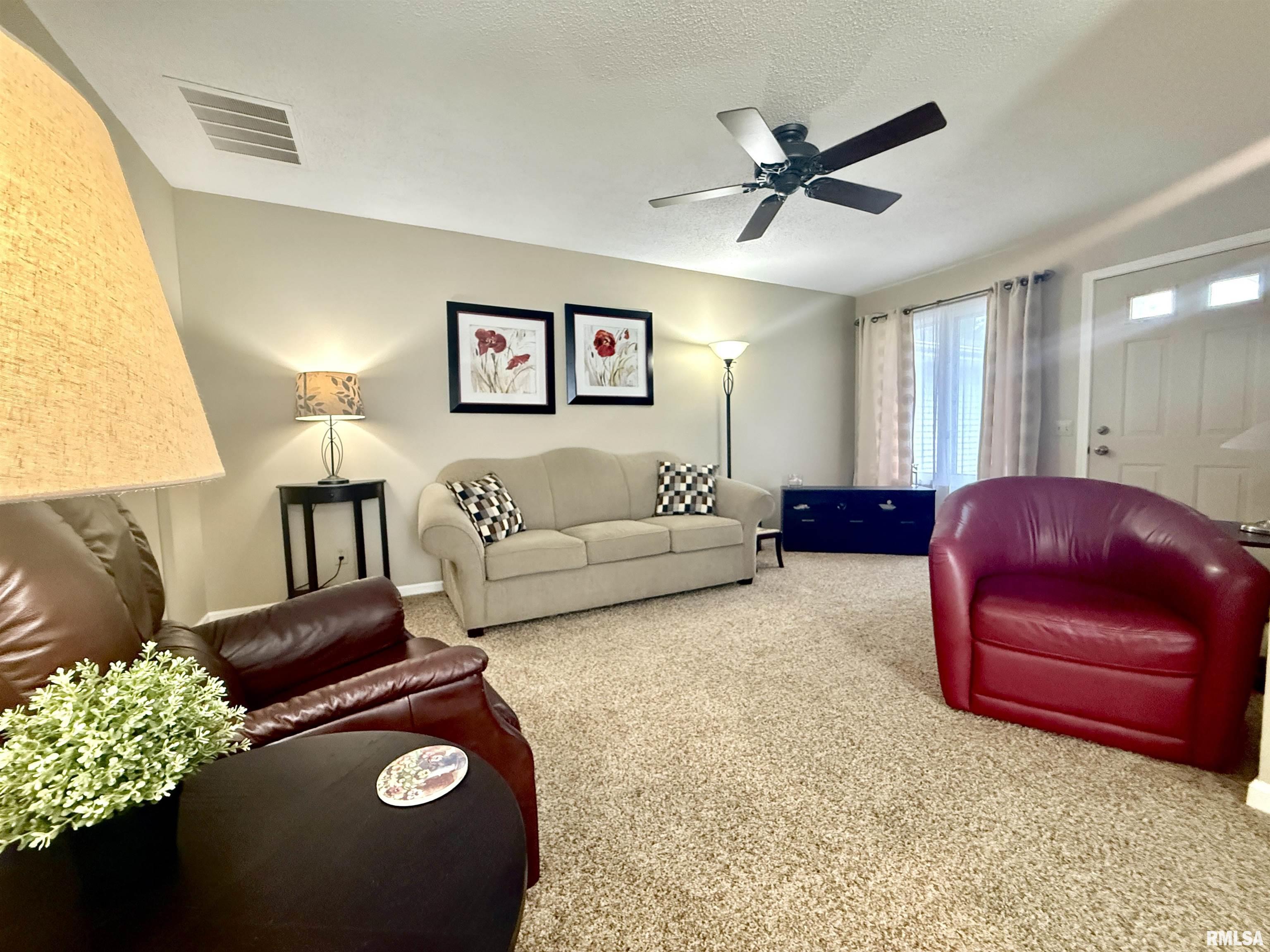 5248 Carlton Drive Springfield, IL 62703 - Photo 4 of 17