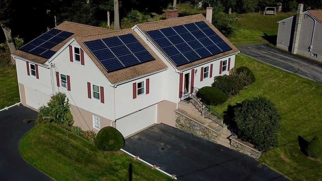 19 George Street Webster, MA 01570 - Photo 1 of 42 Gallery Image 1