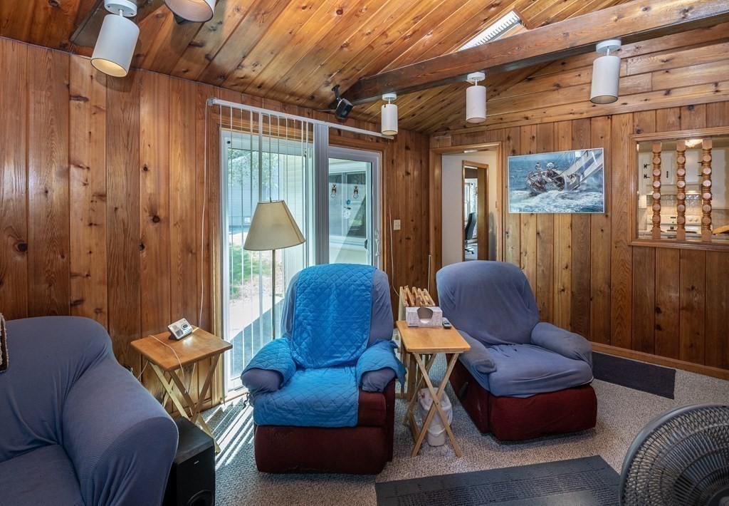 19 George Street Webster, MA 01570 - Photo 8 of 42 Gallery Image 8