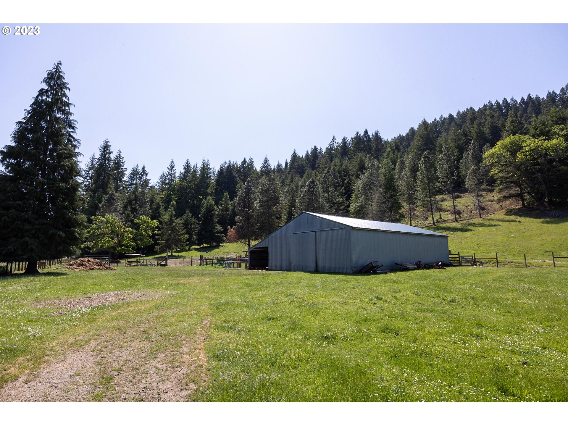 84978 Battle Creek Road Eugene, OR 97402 - Photo 3 of 47