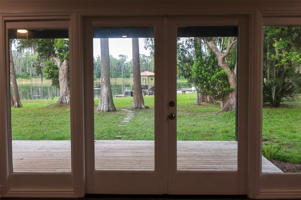 730 Crystal Lake Road Lutz, FL 33548 - Photo 24 of 35