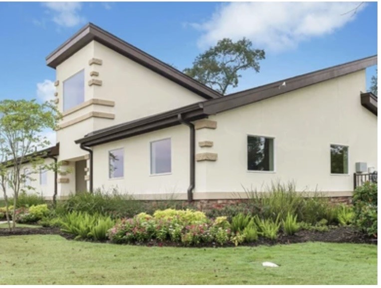 25330 Fallen Acorn Court Porter, TX 77365 - Photo 29 of 31 Community Center is great for renting. We love the townhome section and our community. Come see why we recommend 25330 Fallen Acorn.