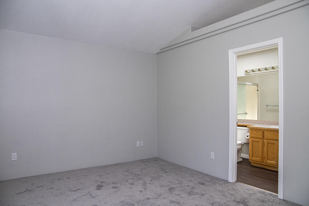 1236 Rockingham Place Grants Pass, OR 97527 - Photo 6 of 19 6