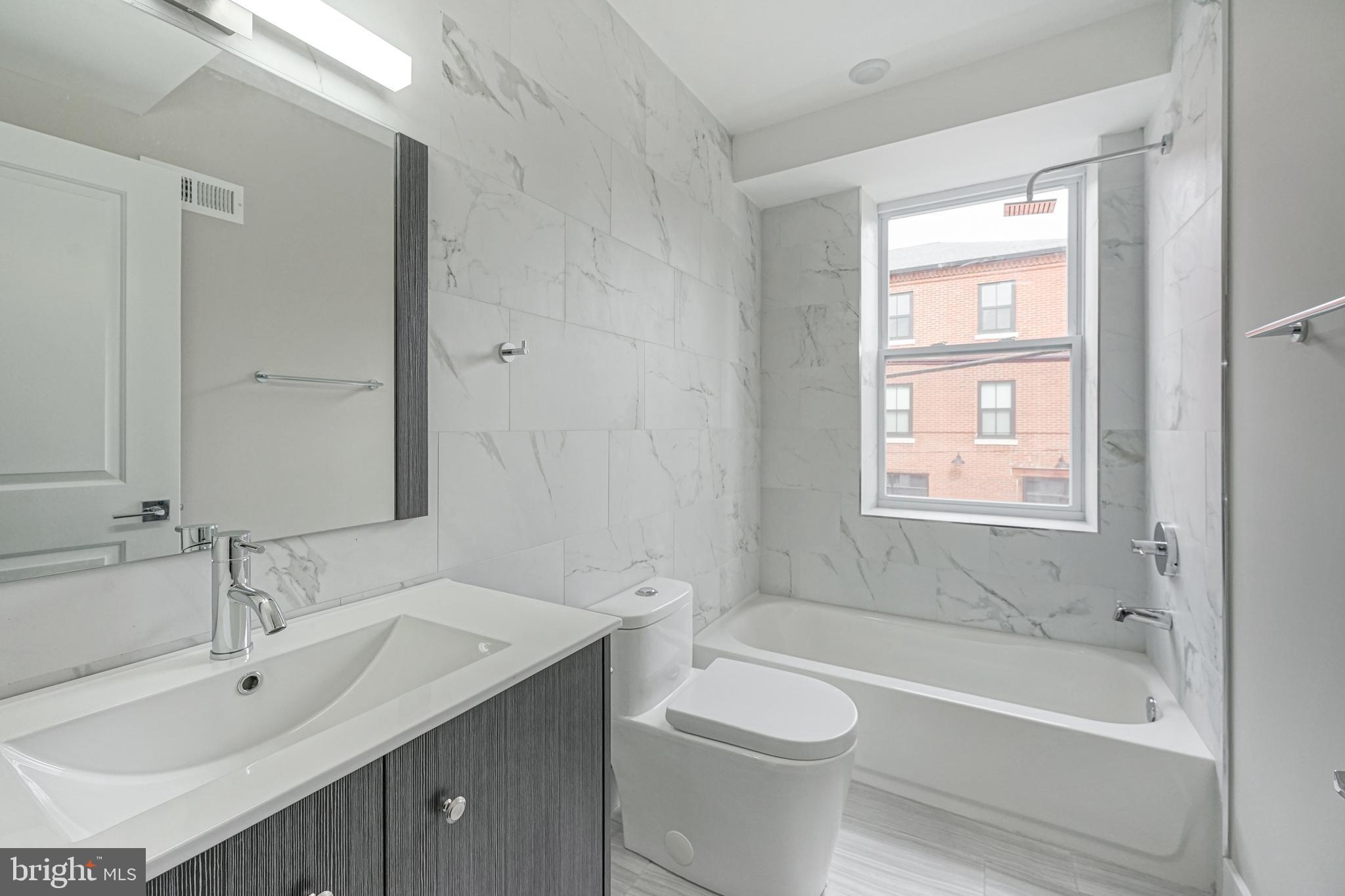 1070 North Front Street, Unit B Philadelphia, PA 19123 - Photo 9 of 13
