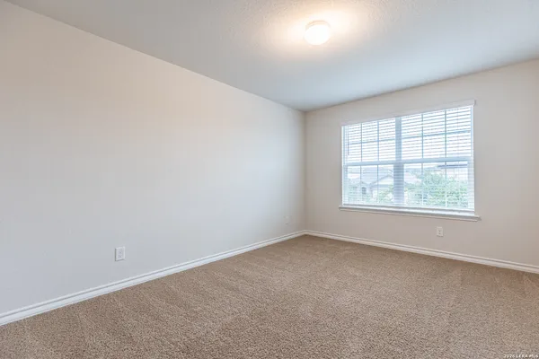 $2,250 | 2918 Lindenwood Run, San Antonio, TX 78245