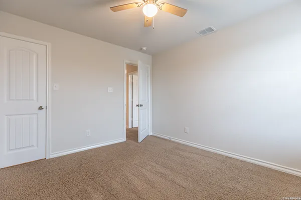 $2,250 | 2918 Lindenwood Run, San Antonio, TX 78245