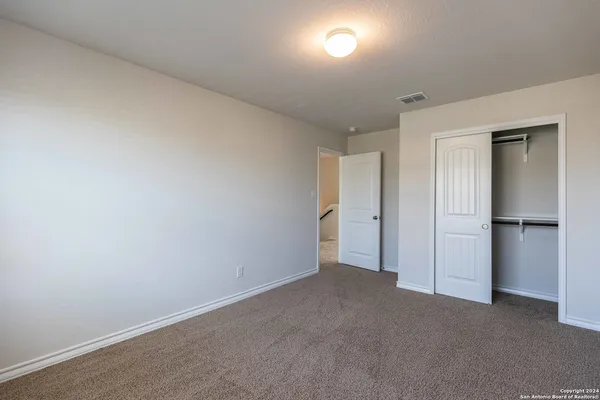 $2,250 | 2918 Lindenwood Run, San Antonio, TX 78245