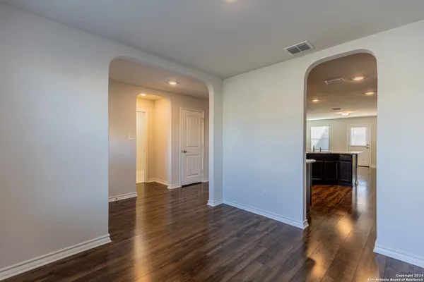 $2,250 | 2918 Lindenwood Run, San Antonio, TX 78245