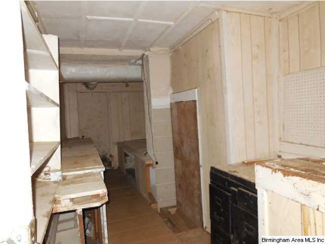 903 Barnisdale Road Birmingham, AL 35235 - Photo 13 of 20