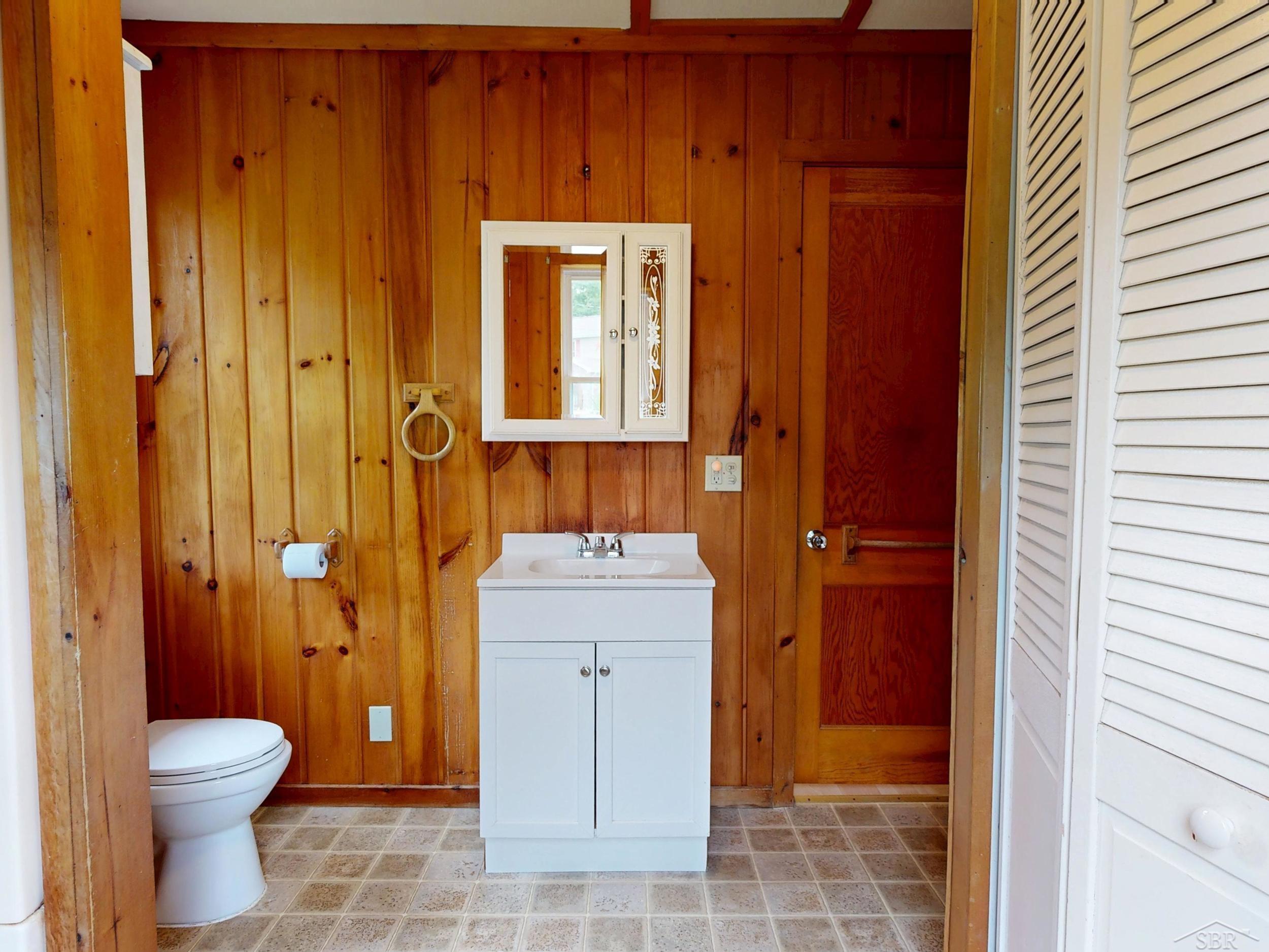 4344 Bay Road Gladwin, MI 48624 - Photo 23 of 59