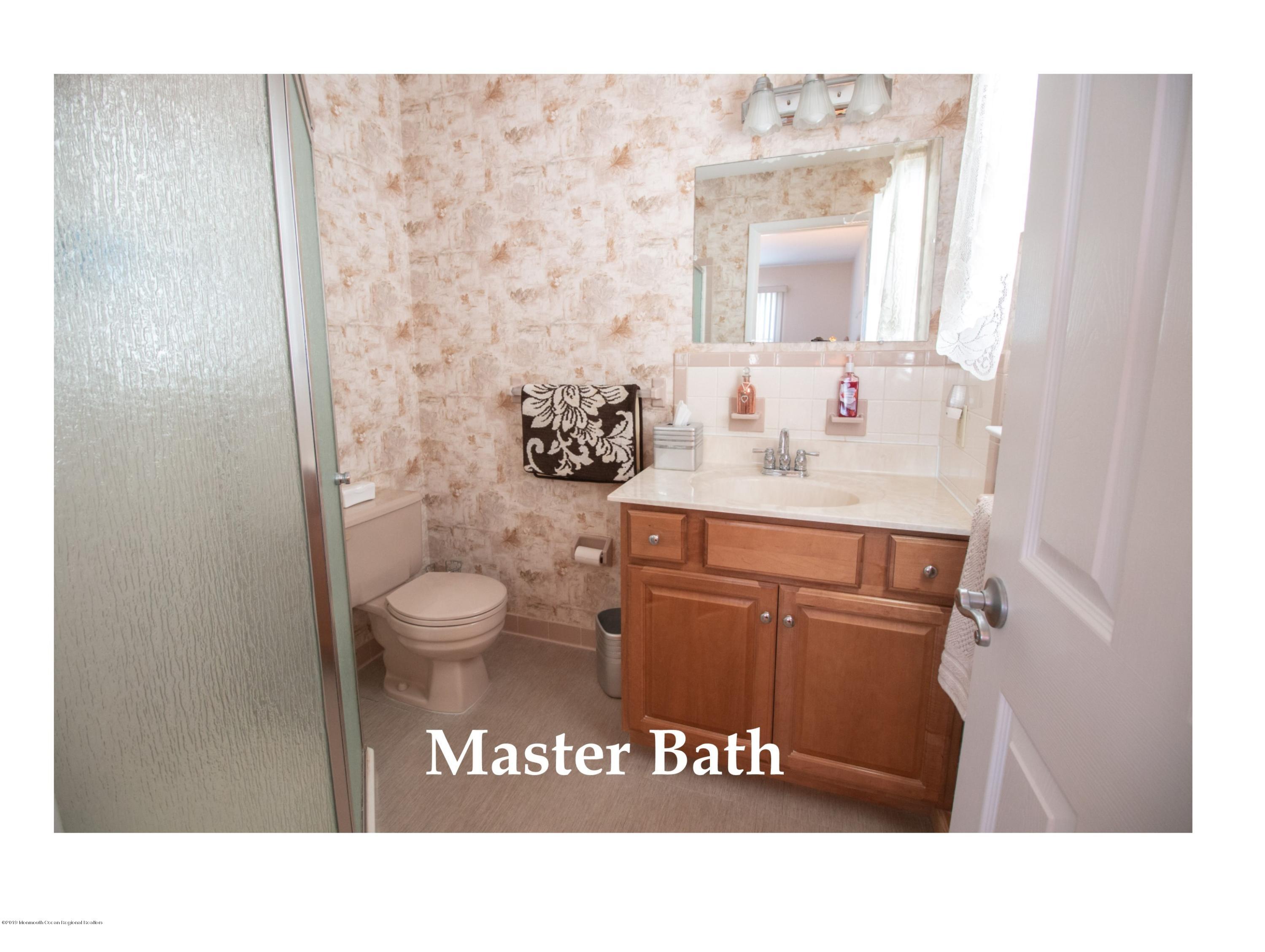 5 Norway Road Toms River, NJ 08757 - Photo 18 of 24 Master Bath