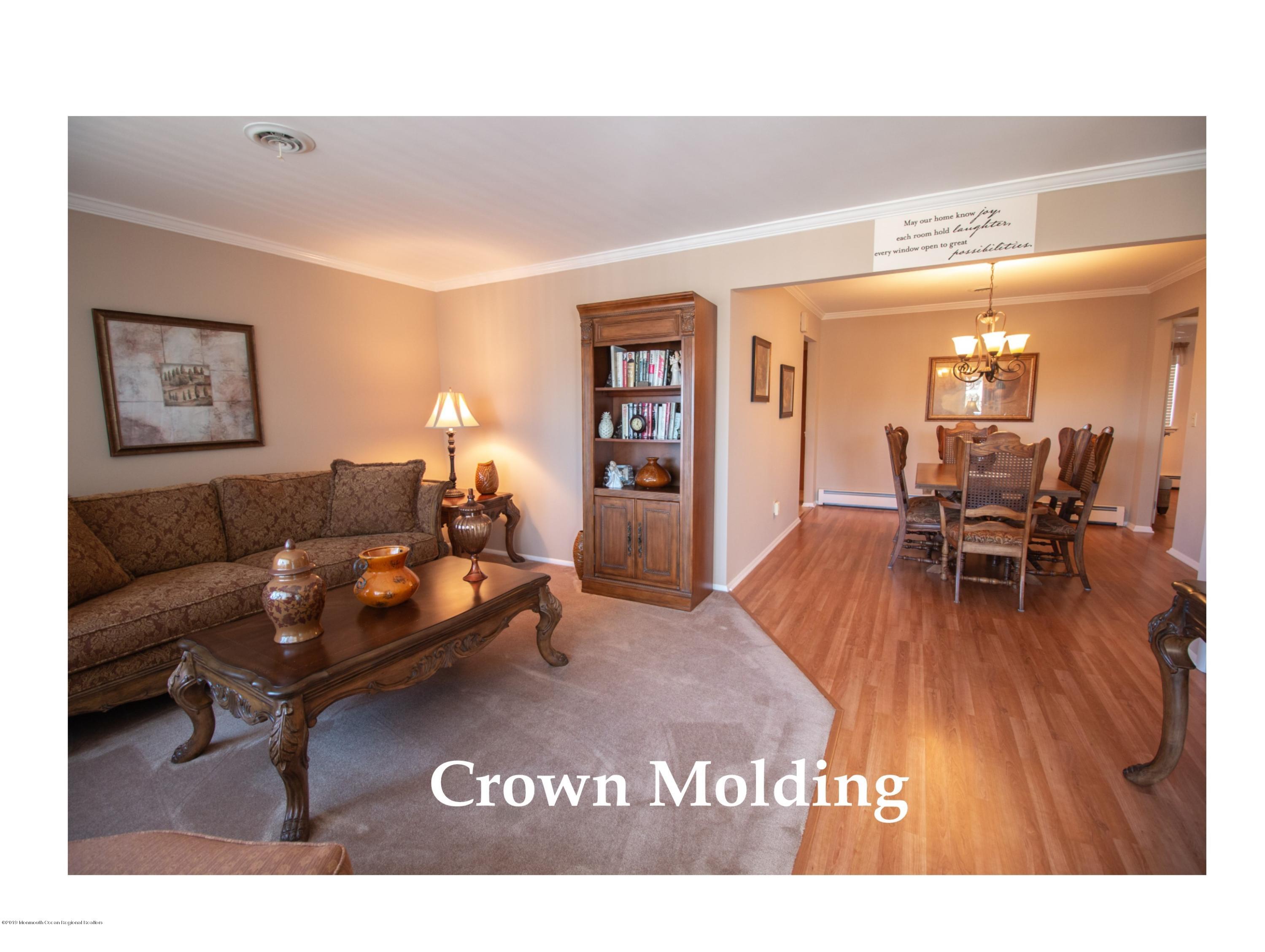 5 Norway Road Toms River, NJ 08757 - Photo 5 of 24 Crown Molding