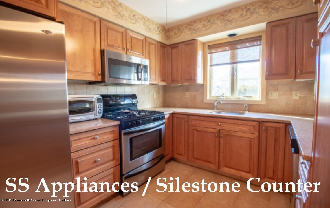 5 Norway Road Toms River, NJ 08757 - Photo 8 of 24 SS Appliaces Silestone Counter