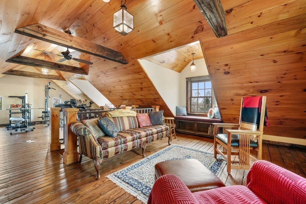 31 Malcolm Road Boston, MA 02130 - Photo 33 of 35 a living room with furniture