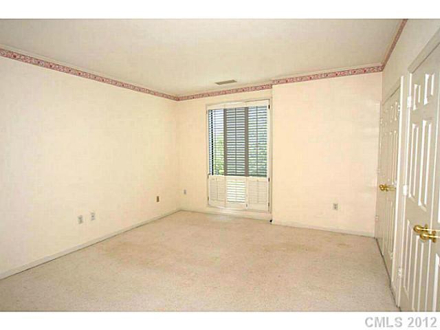 856 Cherokee Road, Unit K5 Charlotte, NC 28207 - Photo 11 of 13 Gallery Image 11