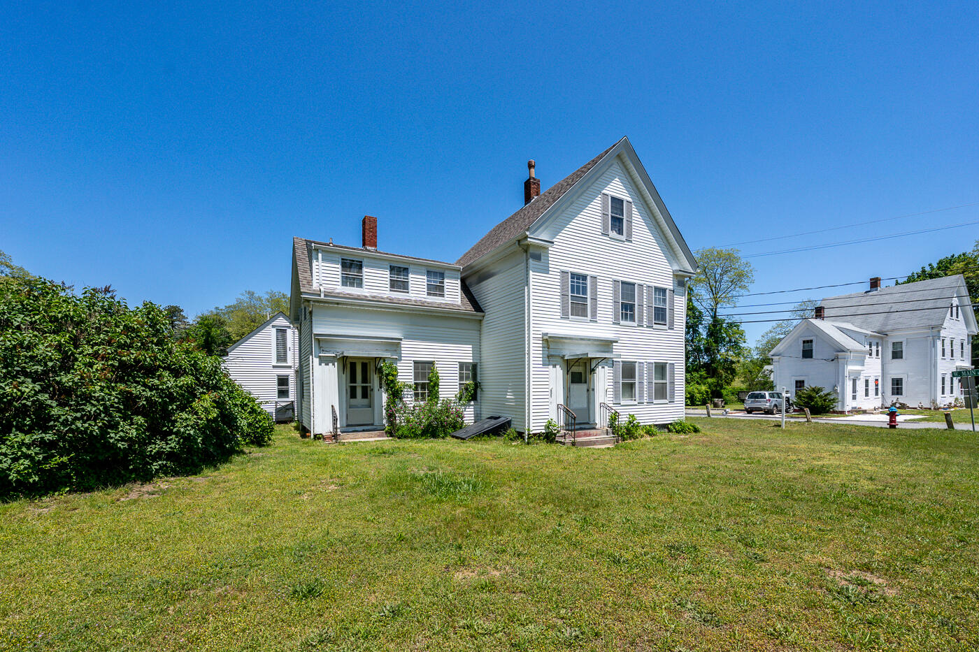 105 West Main Street Wellfleet, MA 02667 - Photo 3 of 59 juneexterior1