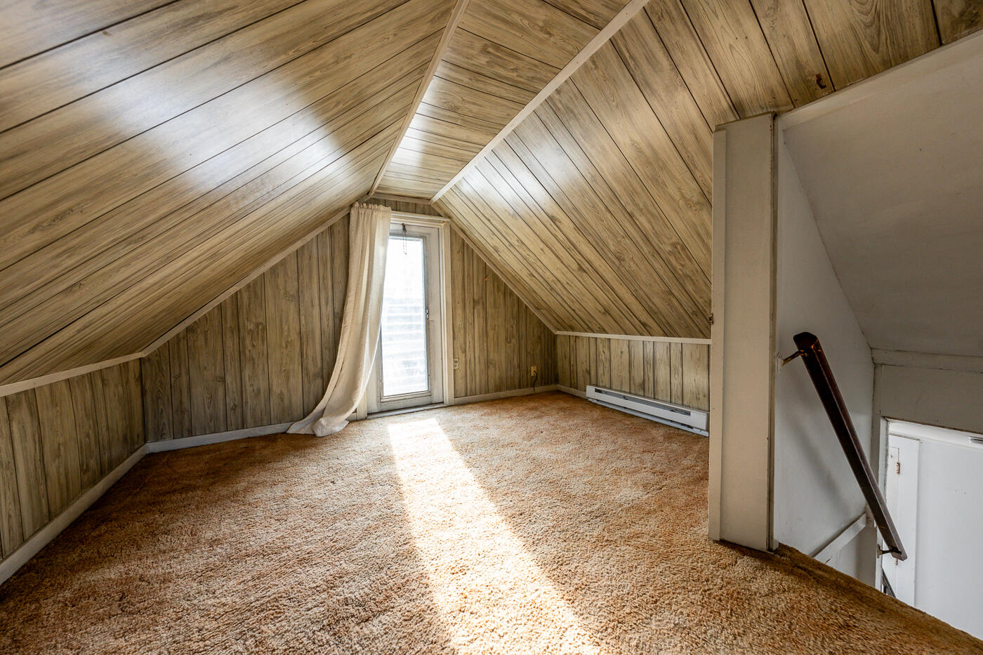 105 West Main Street Wellfleet, MA 02667 - Photo 51 of 59 a view of an entryway