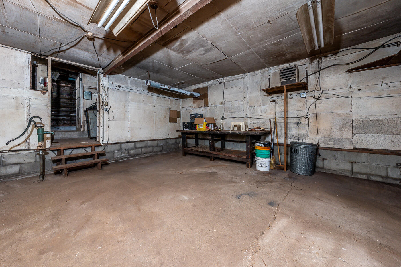 105 West Main Street Wellfleet, MA 02667 - Photo 54 of 59 a view of a room with gym equipment