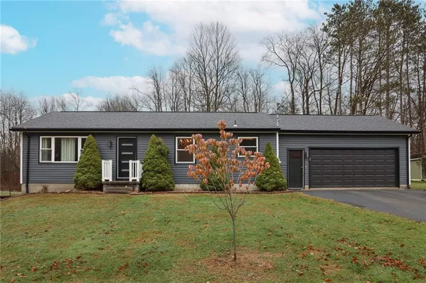 $249,900 | 470 North Liberty Road, Grove City, PA 16127