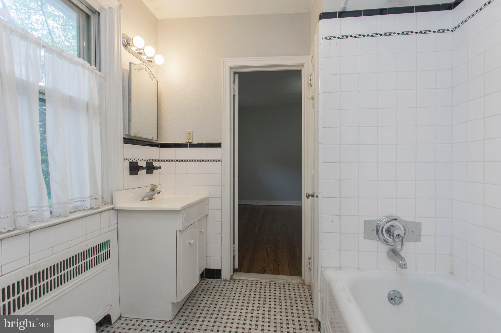 1417 Edgevale Road Wynnewood, PA 19096 - Photo 21 of 39 Gallery Image 21